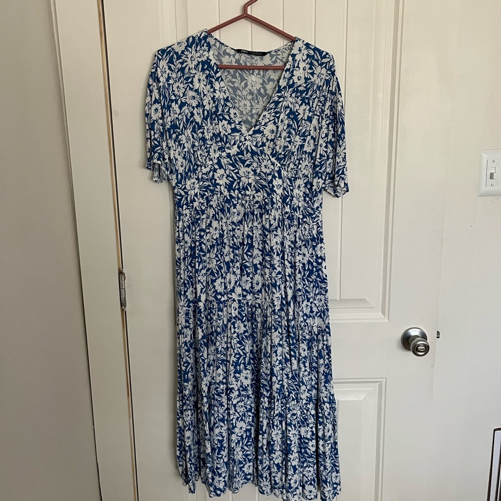 Zara Blue Floral Midi Dress - Picture 2 of 6